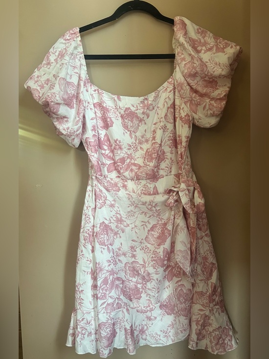 Trixxi Dresses & Skirts - Trixxi White Midi Dress with Blush Pink Floral Print